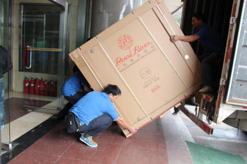 彭阳钢琴贵重工艺品无忧运